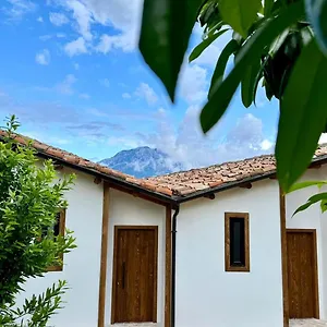 Gæstehus Alpeta Agrotourism & Winery - Roshnik ,, Berat